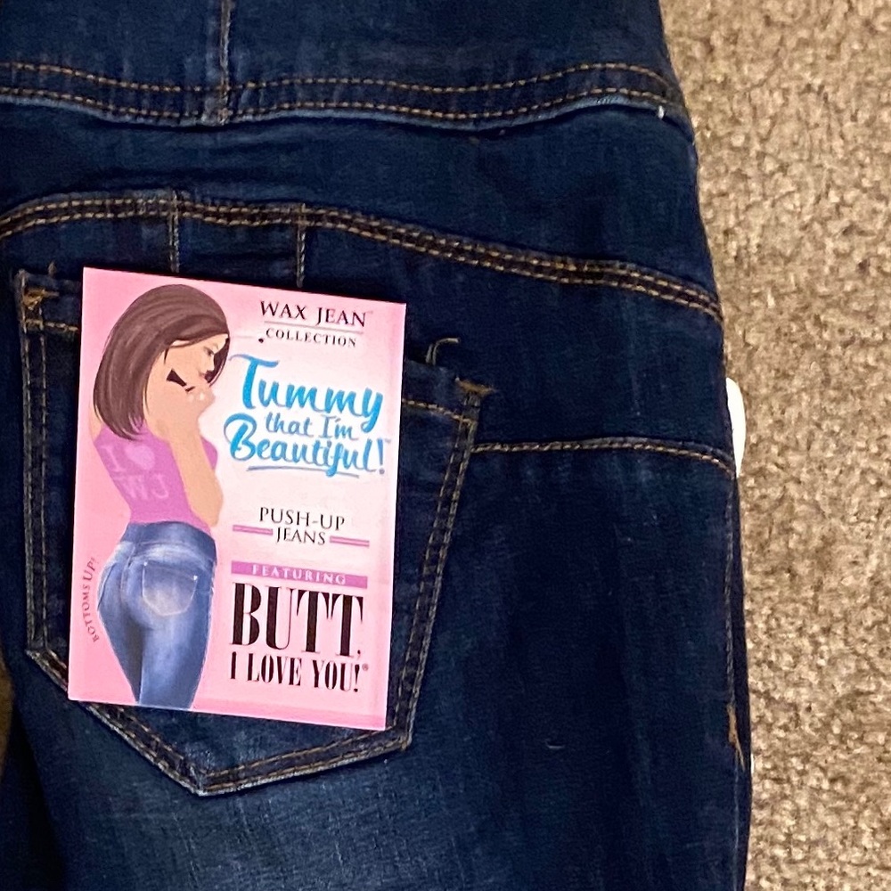 Dark wash skinny jeans